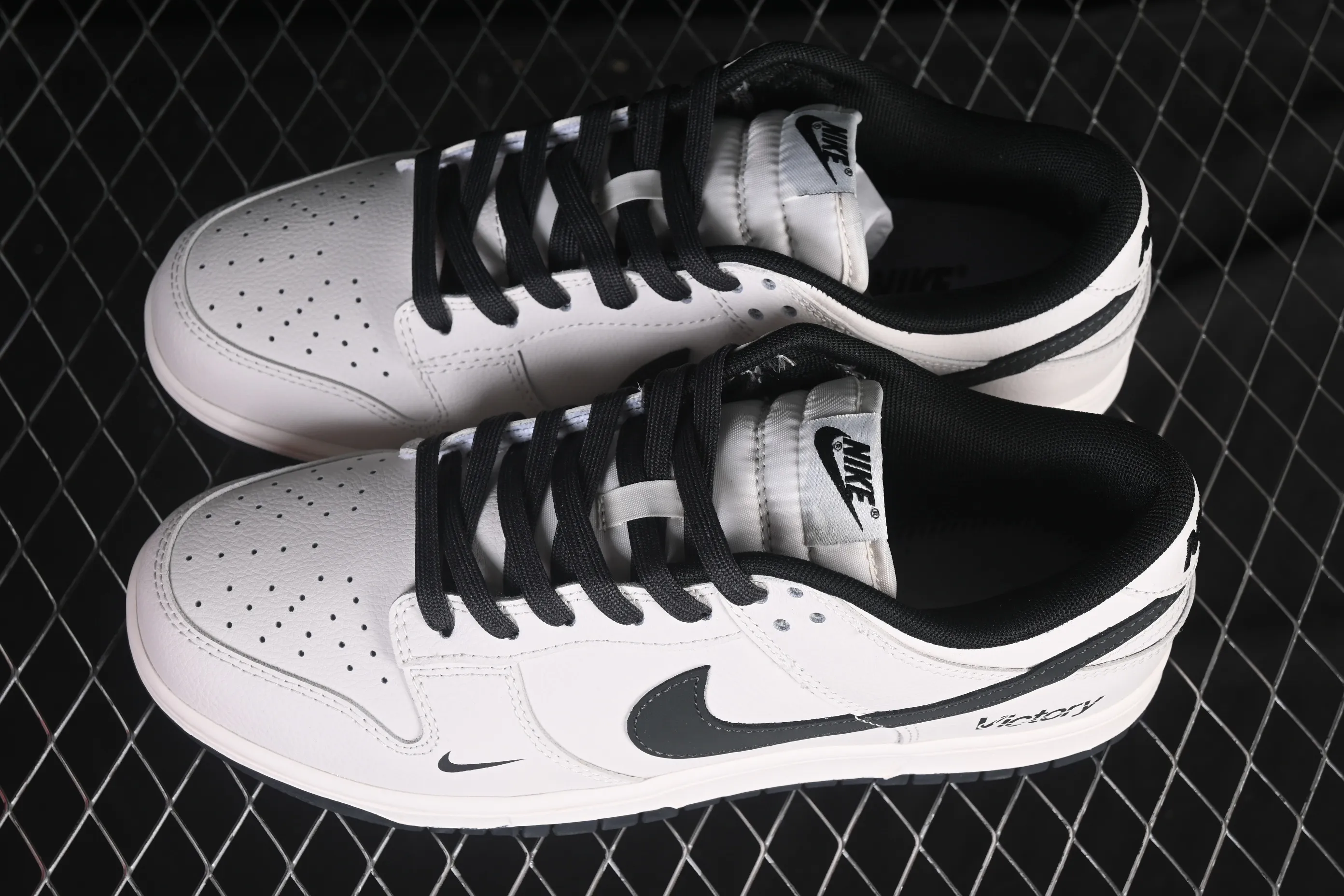 All categories Nk SB Dunk Series Nk SB Dunk Low High-end customized low-top sneakers Nike SB Dunk Low "Just Do It" Anniversary high-end customized low-top casual sneakers WB0508-041